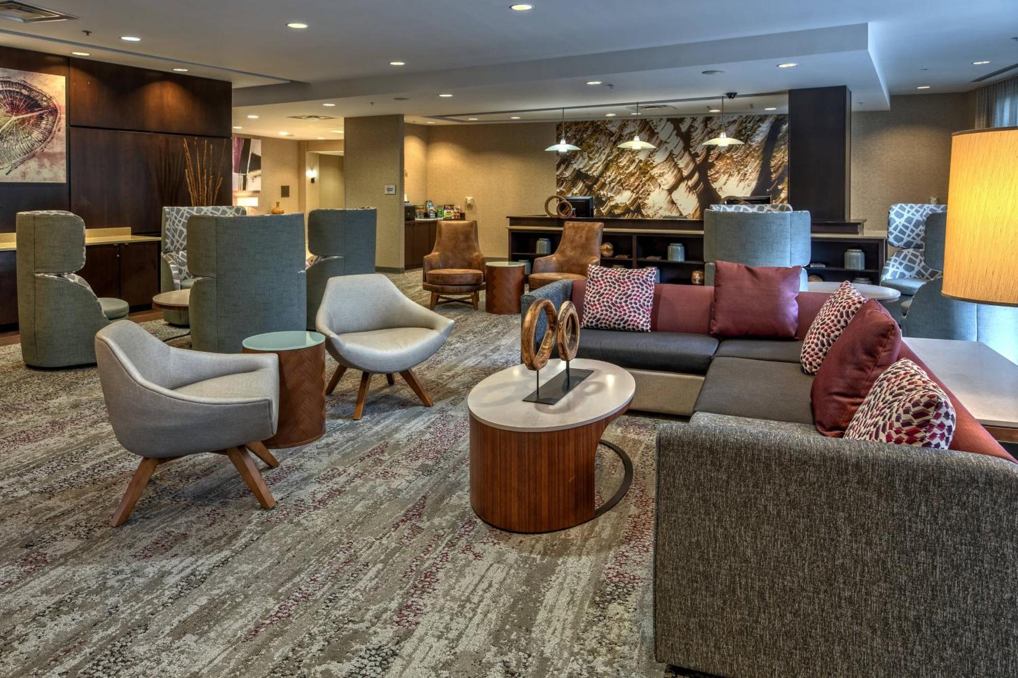 Courtyard Newport News Airport Hotel Ngoại thất bức ảnh