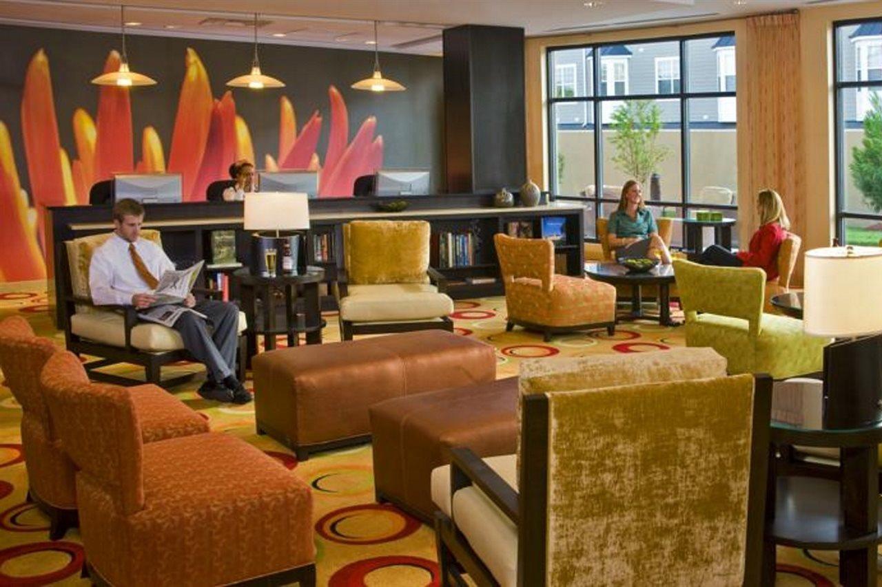 Courtyard Newport News Airport Hotel Ngoại thất bức ảnh